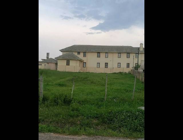 895M² VACANT LAND FOR SALE IN ALBERTINIA